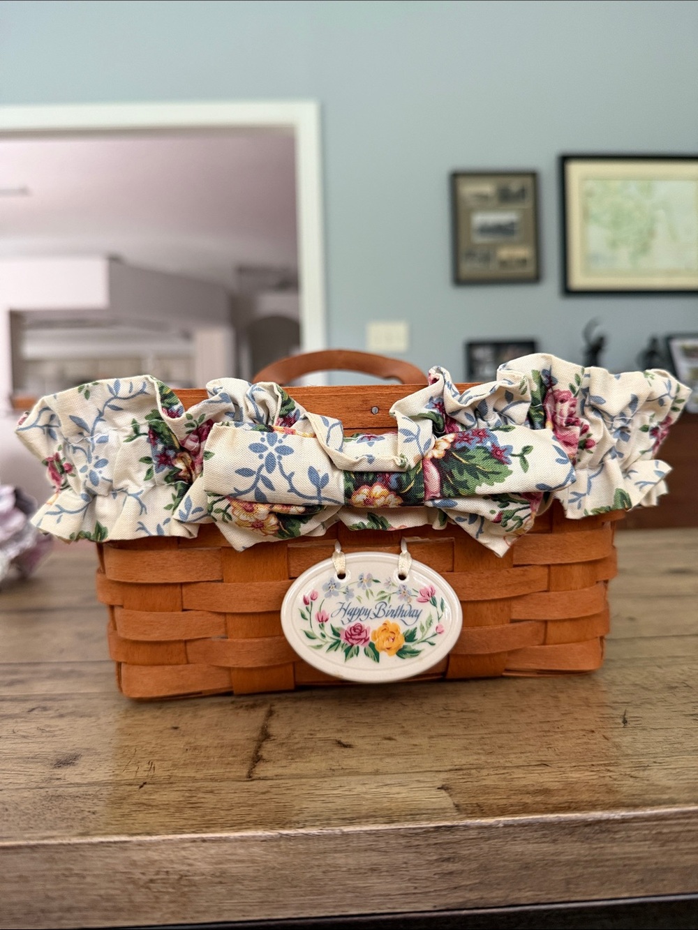 Longaberger Basket 1995 or 1996. EUC